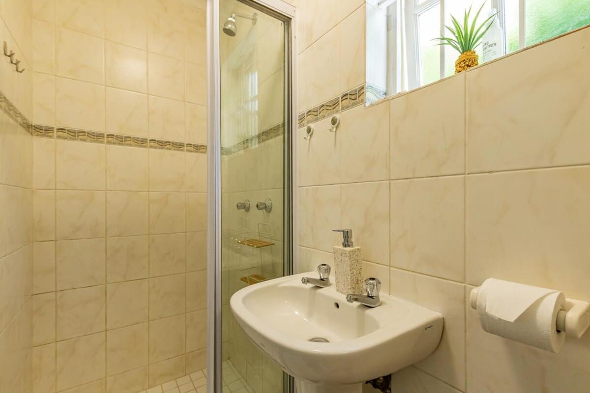 Suburban Bliss With Wifi And Plunge Pool * Cape Town