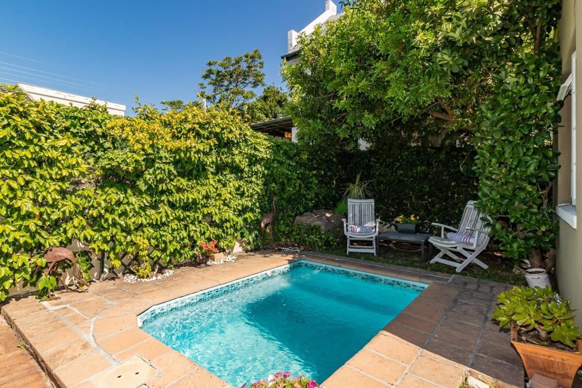 Suburban Bliss With Wifi And Plunge Pool Ferienhaus Kapstadt